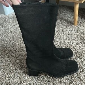 La Canadienne Black Suede MidCalf Heeled Boots